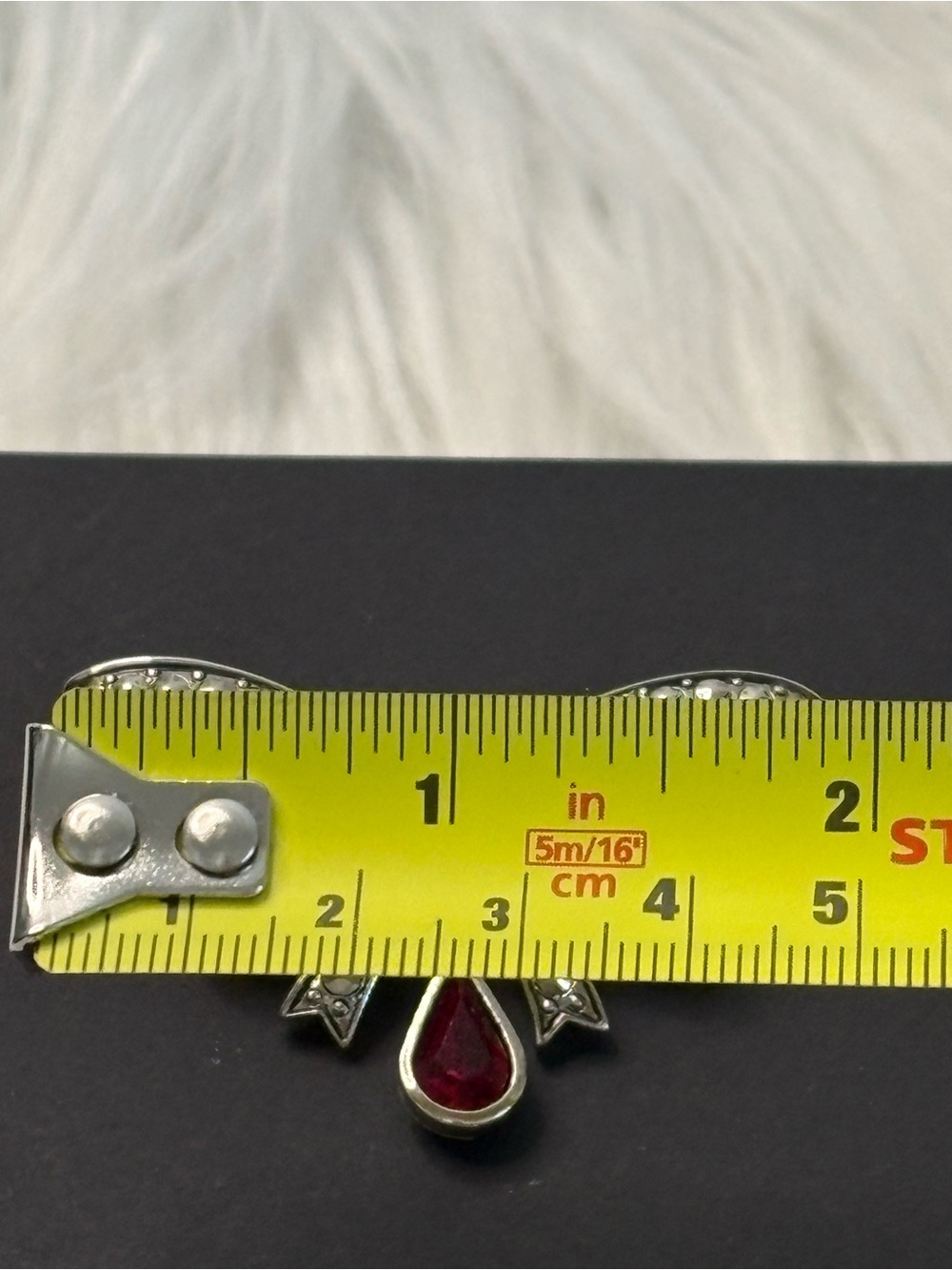 Avon Silver-Tone Bow Brooch with Red Teardrop - Picture 6 of 6